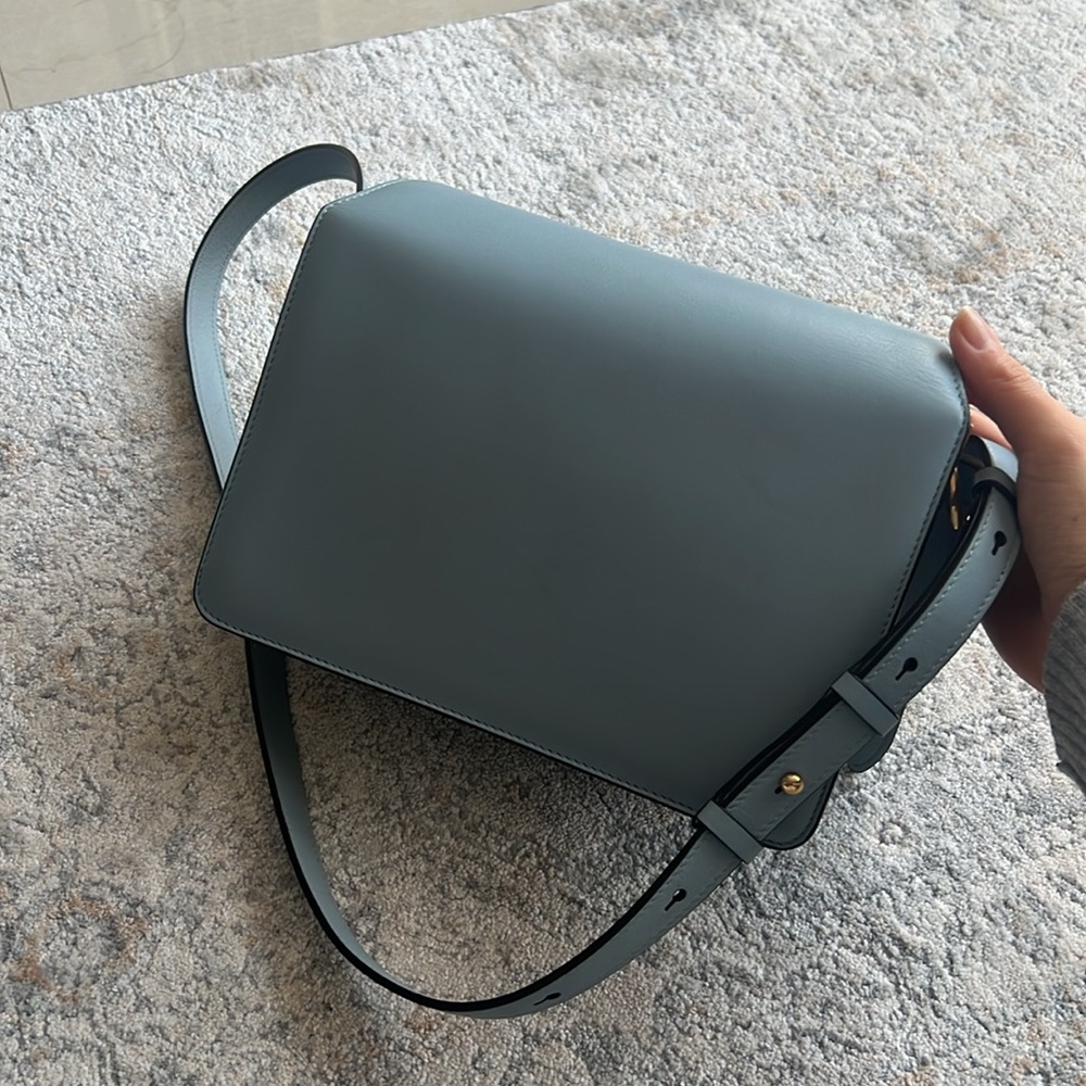 Salvatore Ferragamo Joanne Light Blue Leather Crossbody with Gold Hardware - Picture 5 of 14
